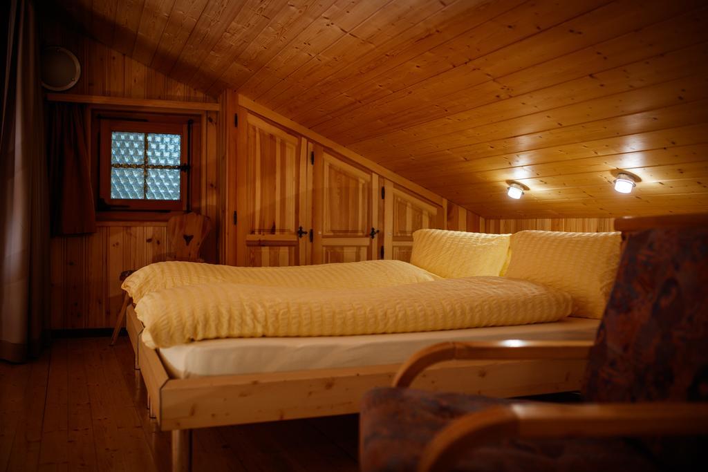 Hotel Nufenen Ulrichen Bagian luar foto
