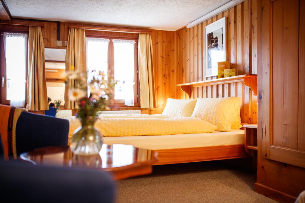 Hotel Nufenen Ulrichen Bagian luar foto