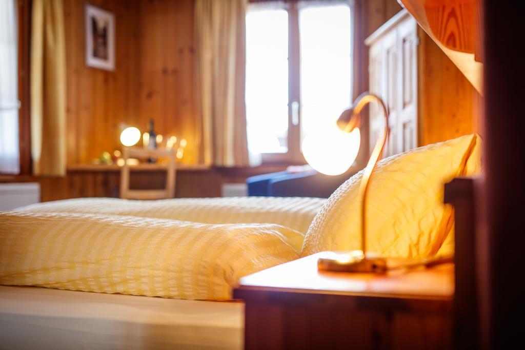 Hotel Nufenen Ulrichen Bagian luar foto