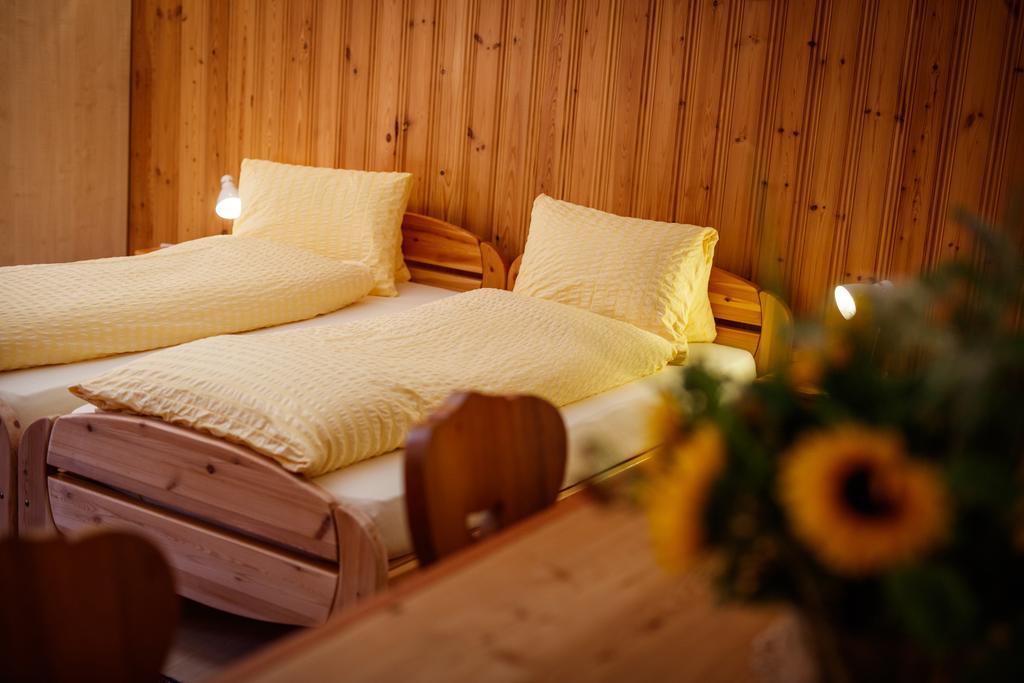 Hotel Nufenen Ulrichen Bagian luar foto