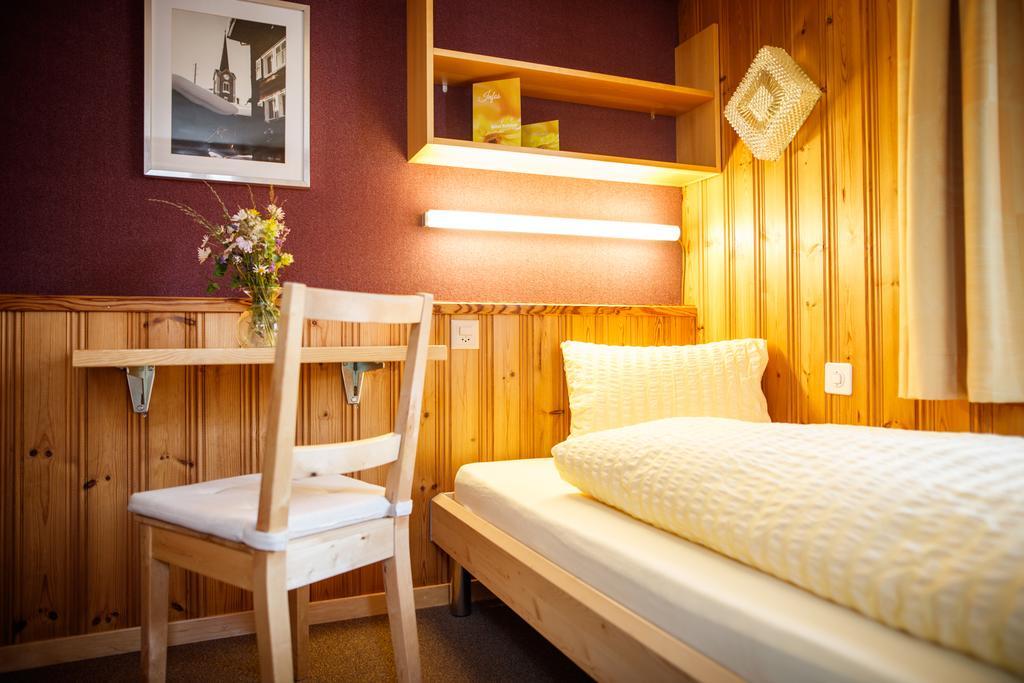 Hotel Nufenen Ulrichen Bagian luar foto