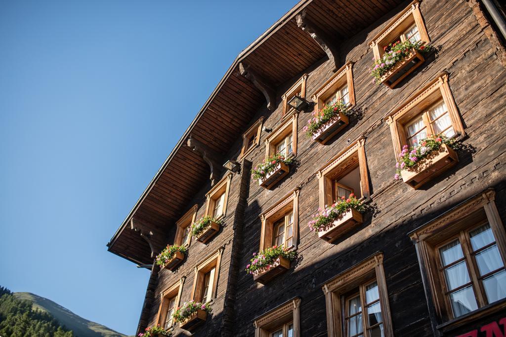 Hotel Nufenen Ulrichen Bagian luar foto