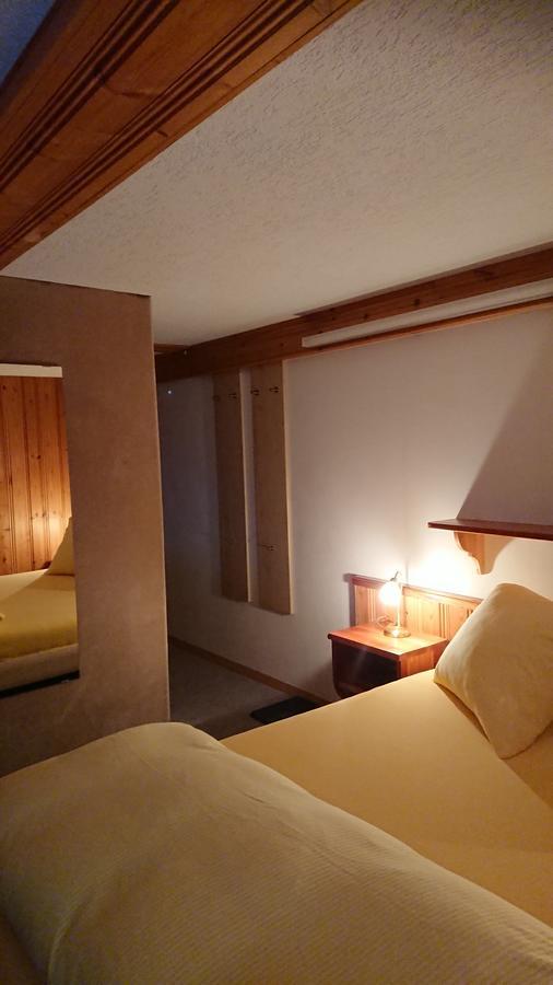 Hotel Nufenen Ulrichen Bagian luar foto