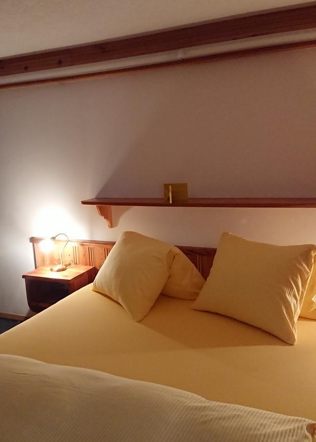 Hotel Nufenen Ulrichen Bagian luar foto